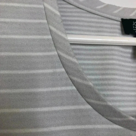 Jones New  York Tank Top Grey & White Striped Size Small - Picture 16 of 16